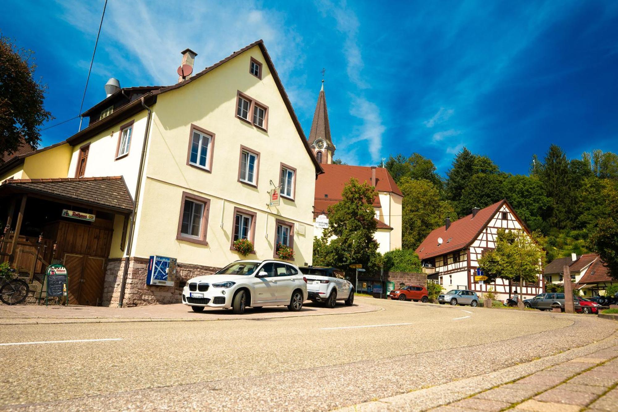 Landhotel Engel & Kreuz ガッゲナウ エクステリア 写真